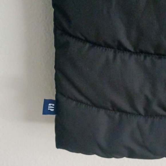 Gap vest with pockets - Picture 4 of 5